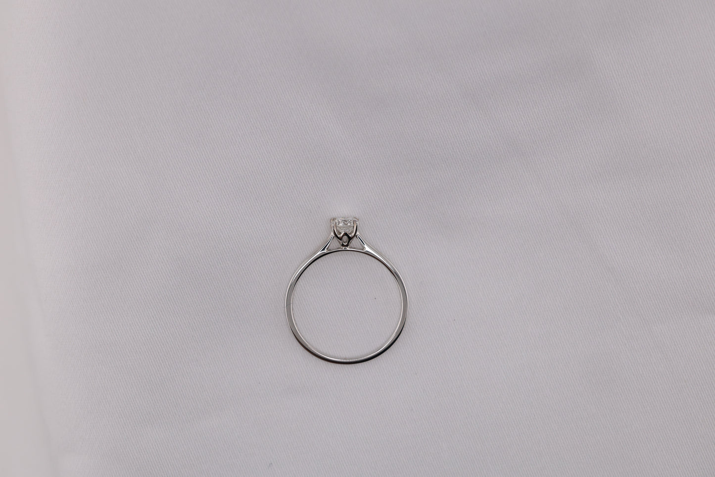 zertifizierter natürlicher Solitär Diamant Ring – 18 Karat Weißgold