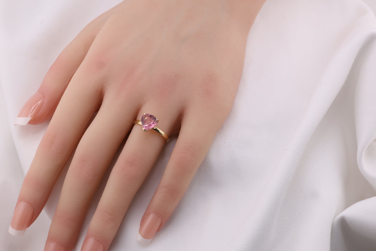 zertifizierter natürlicher Pinker-Turmalin-Ring – intensiv pinker Turmalin in 14 Karat Gold mit natürlichen Diamanten