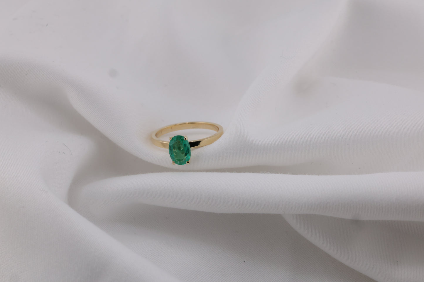 zertifizierter natürlicher sambischer Smaragd Solitär Ring – 14 Karat Gold