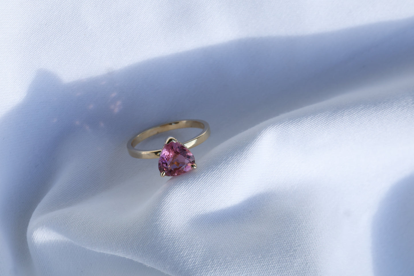 zertifizierter natürlicher Pinker-Turmalin-Ring – intensiv pinker Turmalin in 14 Karat Gold mit natürlichen Diamanten