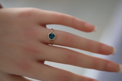 zertifizierter natürlicher Indigolith-Turmalin-Ring –  blauer Turmalin in 14 Karat Gold