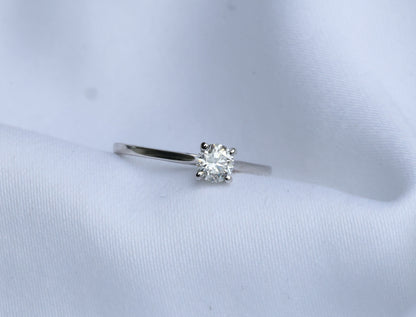 zertifizierter natürlicher Solitär Diamant Ring – 18 Karat Weißgold