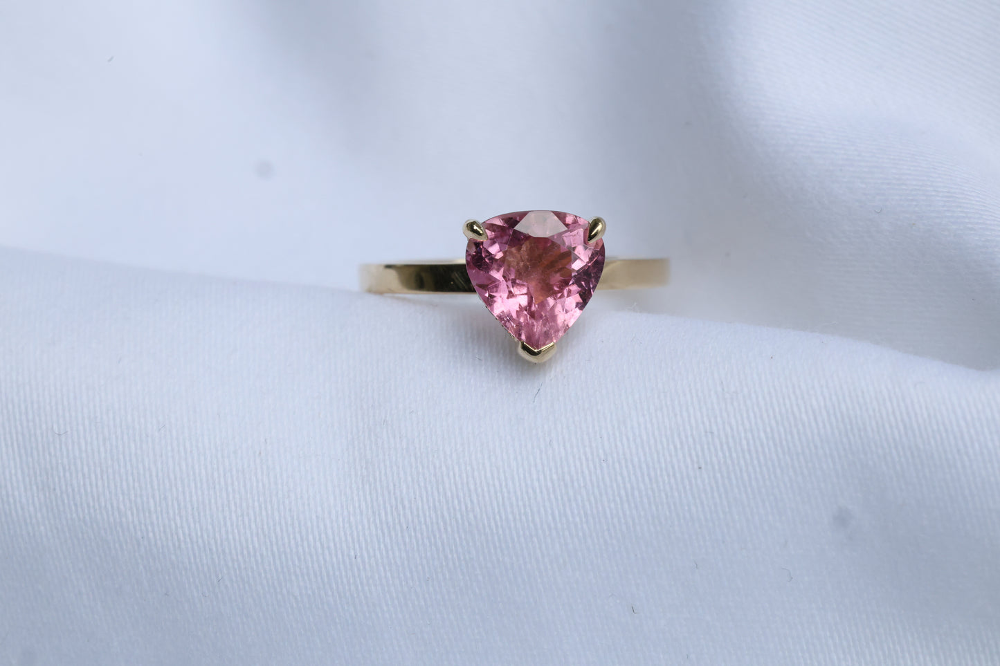 zertifizierter natürlicher Pinker-Turmalin-Ring – intensiv pinker Turmalin in 14 Karat Gold mit natürlichen Diamanten