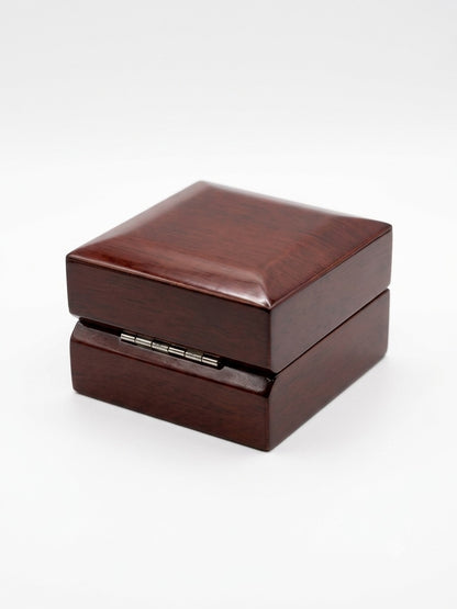 Hochwertige Ring Box in Klavierlack, Mahagoni Optik mit Einlage - Accessoires