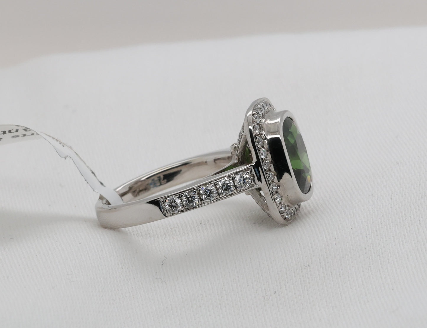 Grüner Turmalin (3.13 ct) Ring in 18K/750er Weißgold mit Diamanten