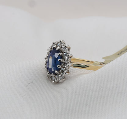Blauer Saphir (2.5ct, Royal Blue) Ring in 18K/750er Gold mit Diamanten