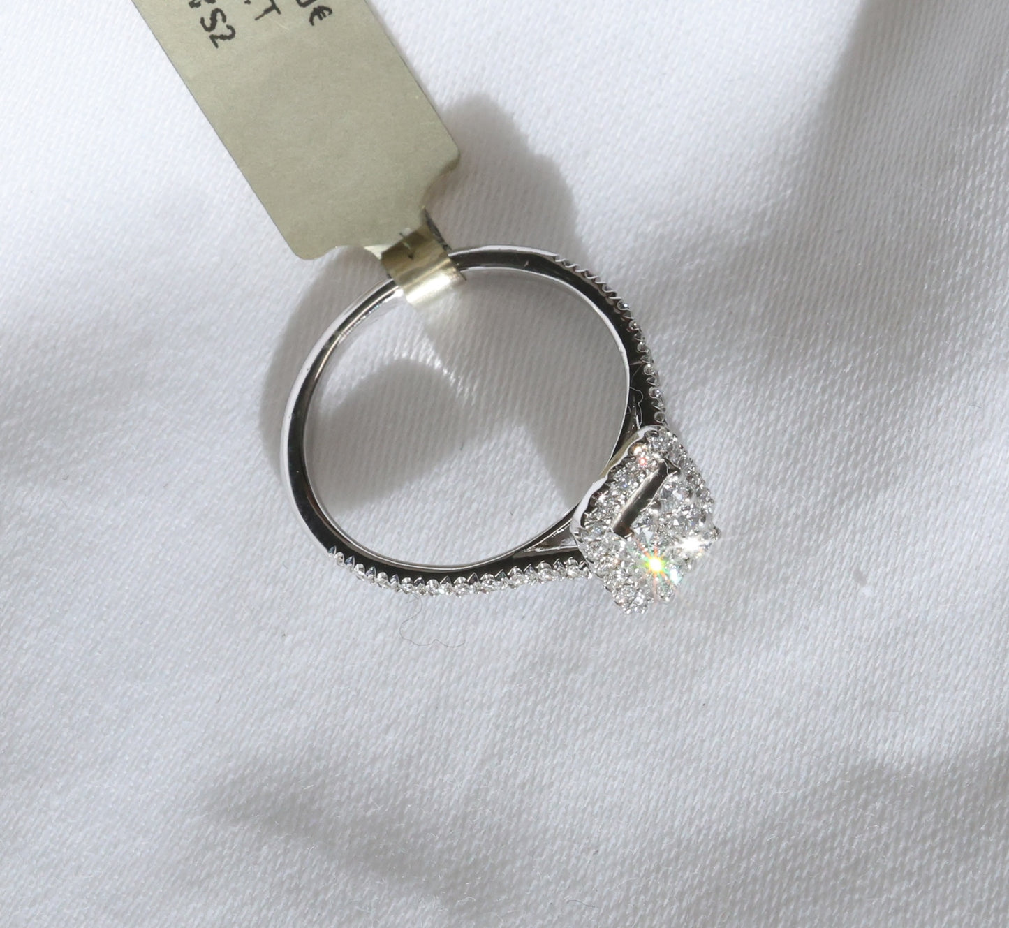 Diamant VVS Ring in 18 Karat Weißgold