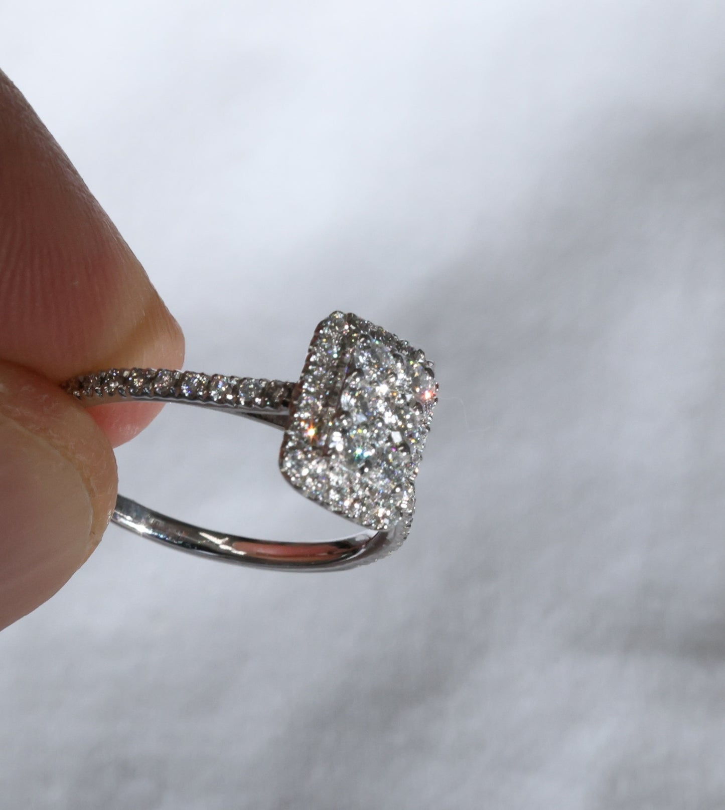 Diamant VVS Ring in 18 Karat Weißgold