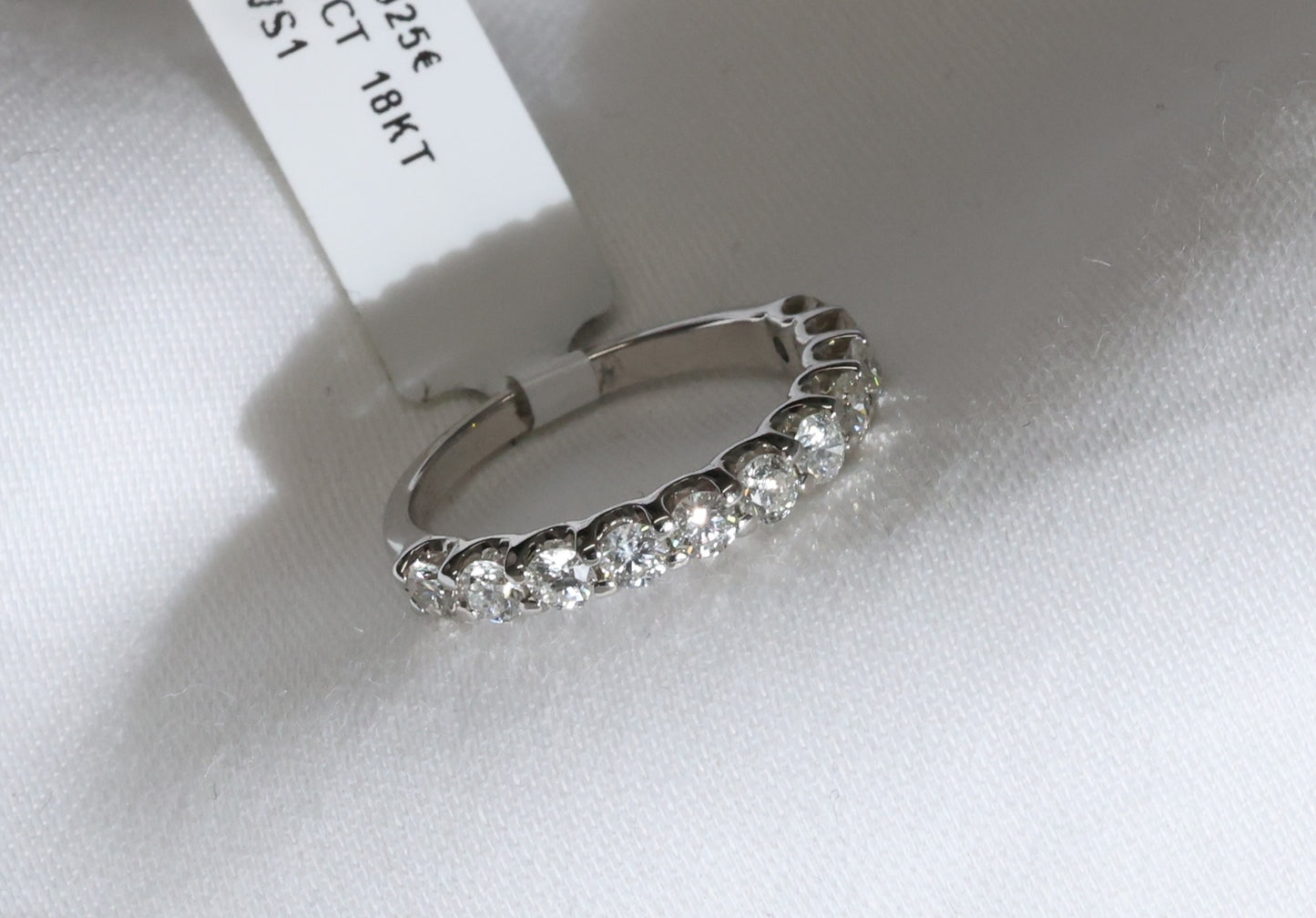 Diamant (0.75ct) Ring Eternity in 18 Karat Weißgold