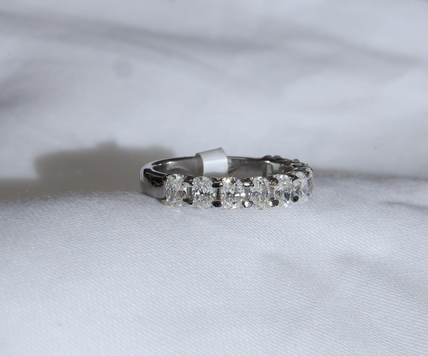 Diamant (1.2ct, Oval Cut) Ring Eternity in 18 Karat Weißgold