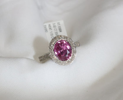 Pinker Saphir (No Heat, 3.02ct) Ring in 18K/750er Weißgold mit 1.13ct Diamanten