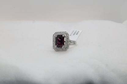 Spinell (3.31ct) Ring in 18 Karat Weißgold mit 1.13ct Diamanten