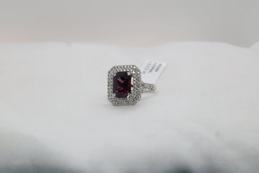 Spinell (3.31ct) Ring in 18 Karat Weißgold mit 1.13ct Diamanten