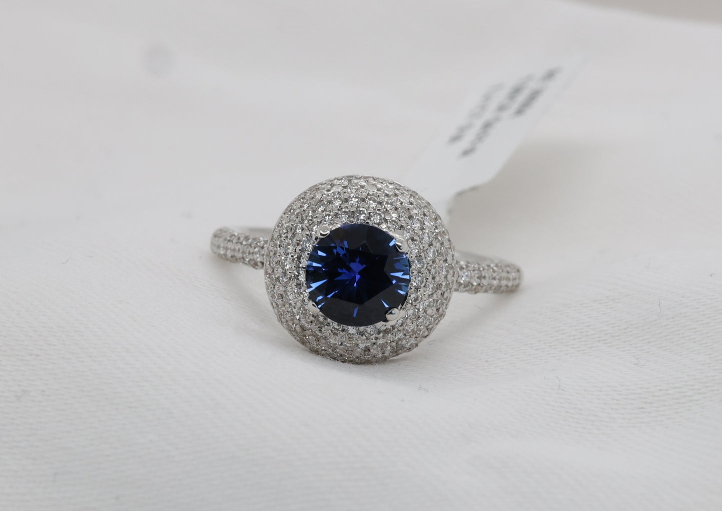 Blauer Saphir (1.09ct, Royal Blue) Ring in 18K/750er Weißgold mit 1.01ct Diamanten
