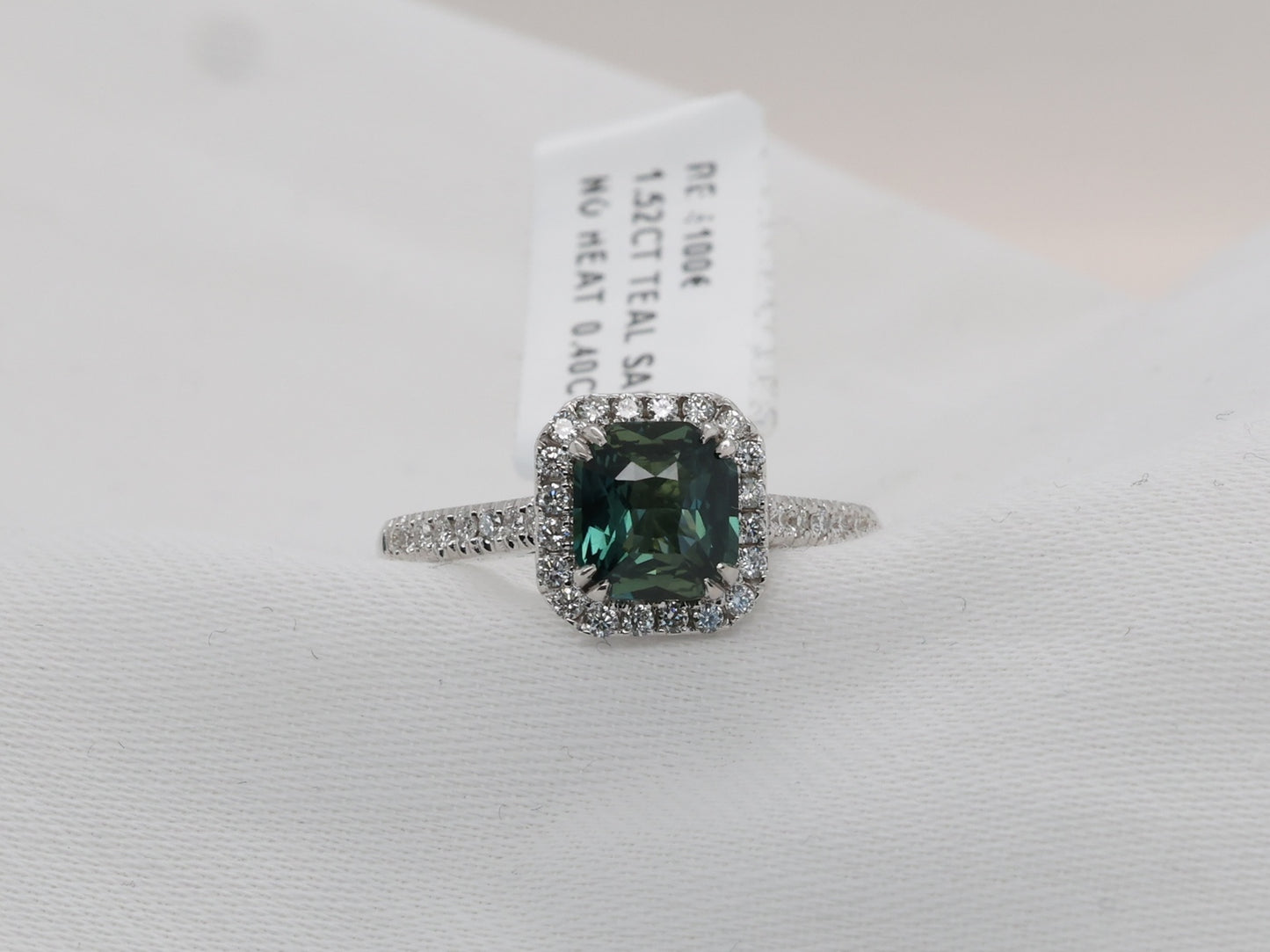 Teal Saphir Ring in 18K/750er Weißgold mit Diamanten