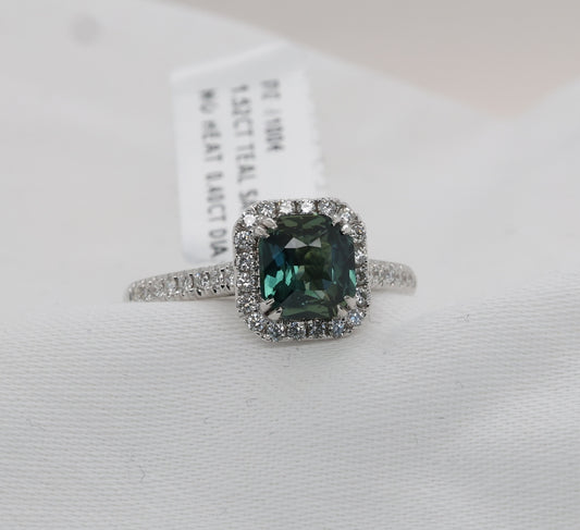Teal Saphir Ring in 18 Karat Weißgold mit Diamanten