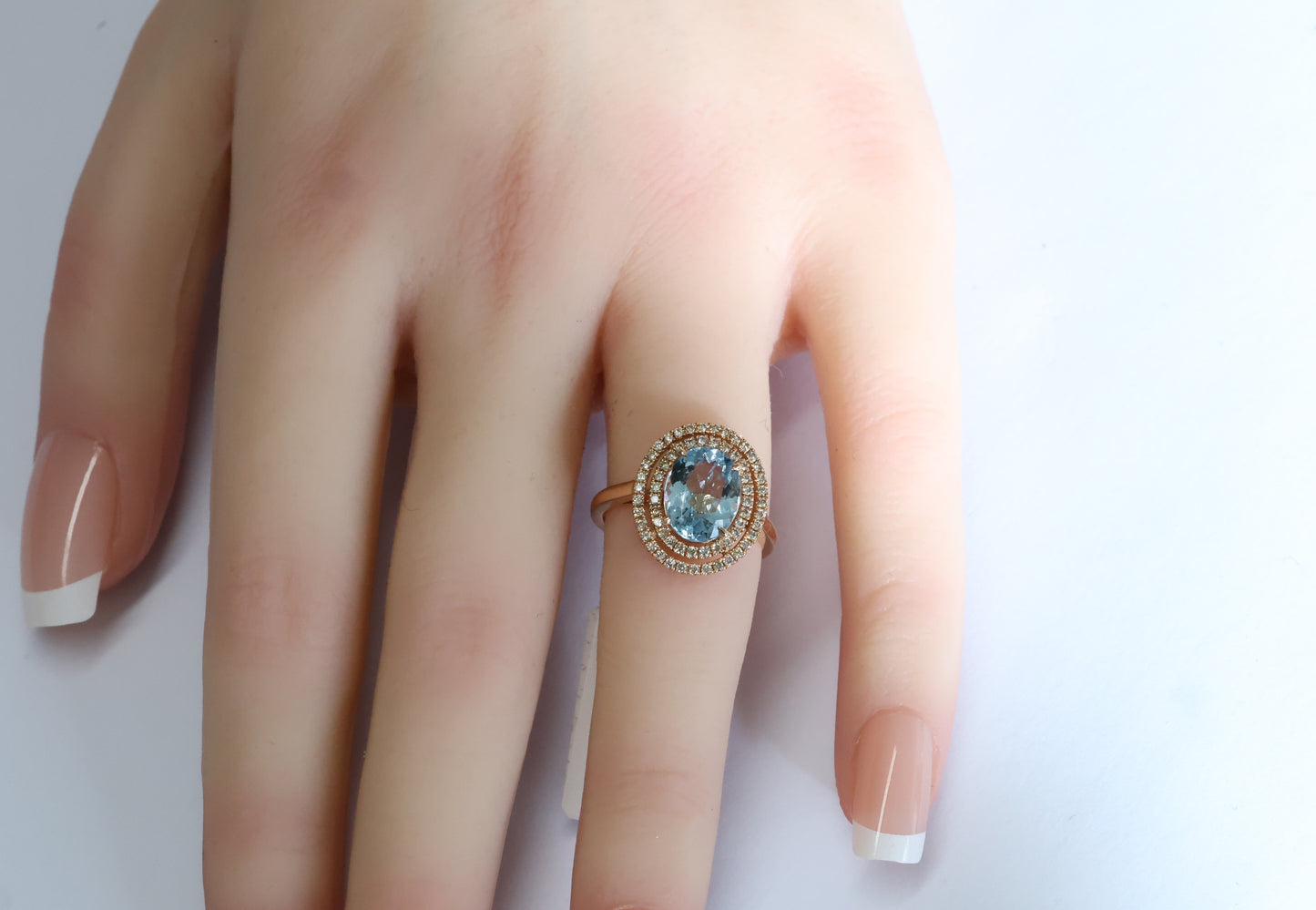 Aquamarine (Santa Maria) ring in 18 Karat Rosegold with diamonds