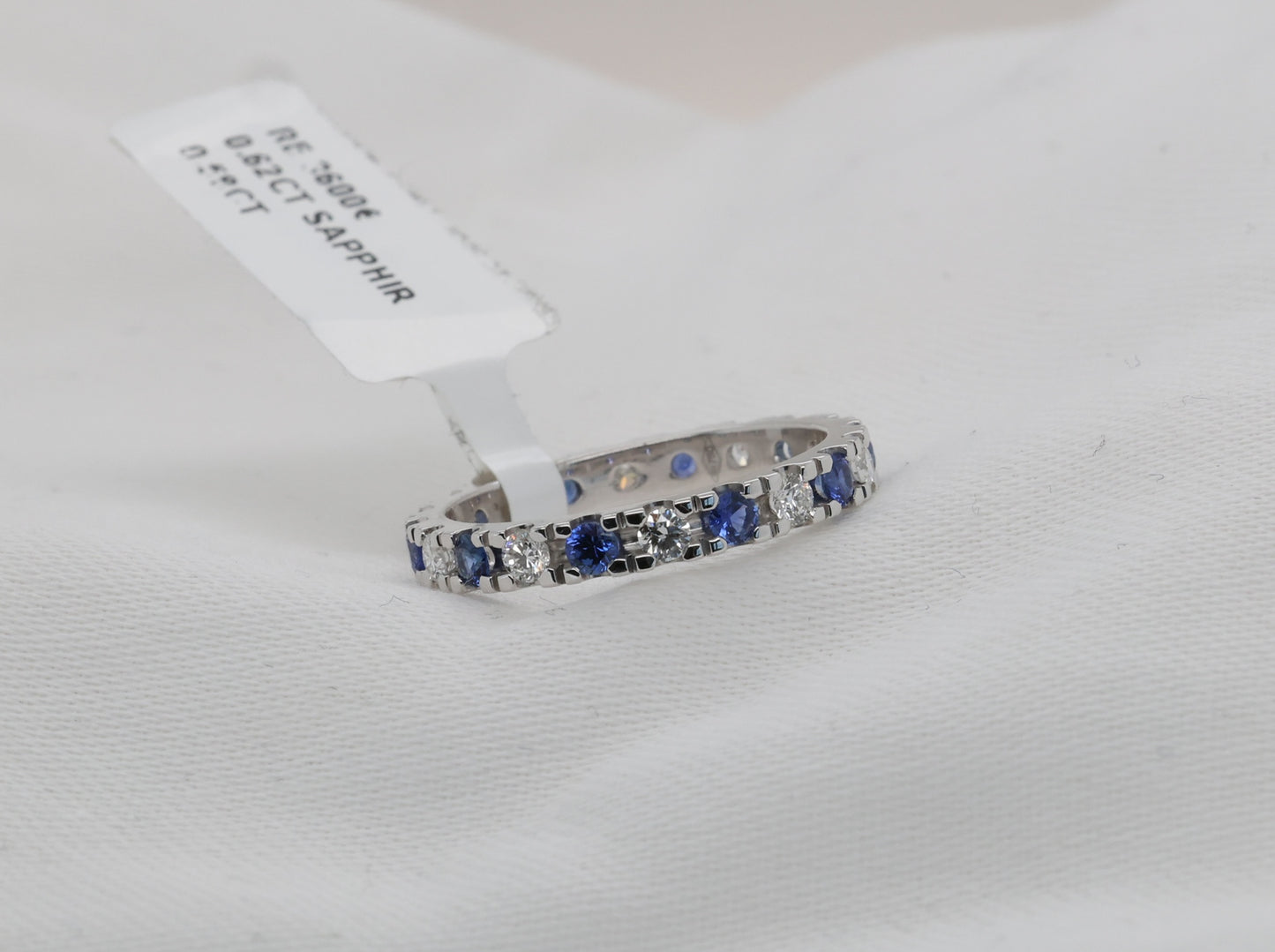 Blauer Saphir & Diamant Memoire Ring in 18K/750er Weißgold