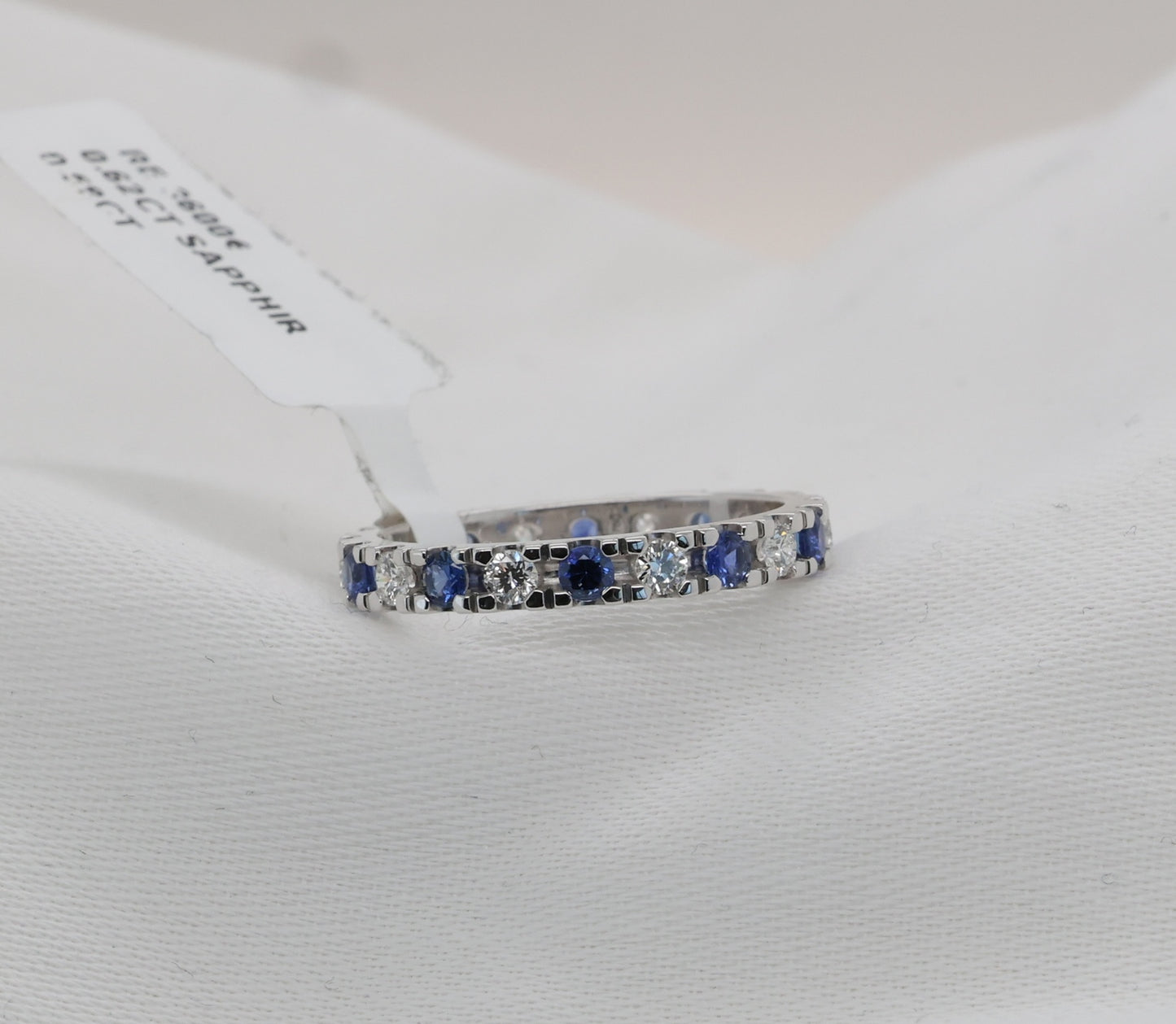 Blauer Saphir & Diamant Memoire Ring in 18K/750er Weißgold