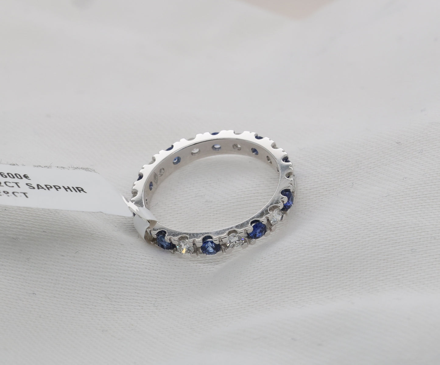 Blauer Saphir & Diamant Memoire Ring in 18K/750er Weißgold