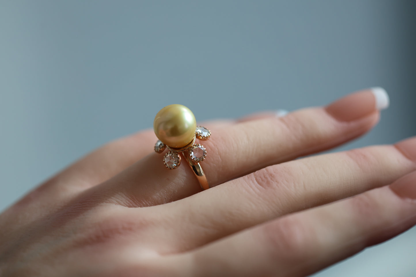 Tahiti-Perle Ring in 18K Roségold mit 1.02ct Diamanten