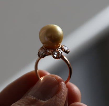 Tahiti-Perle Ring in 18K Roségold mit 1.02ct Diamanten