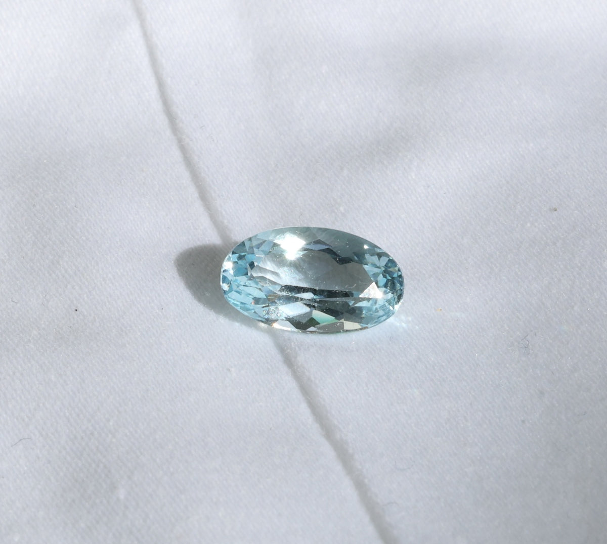 Natürlicher blauer Aquamarin (3.62 ct)  – loser Edelstein