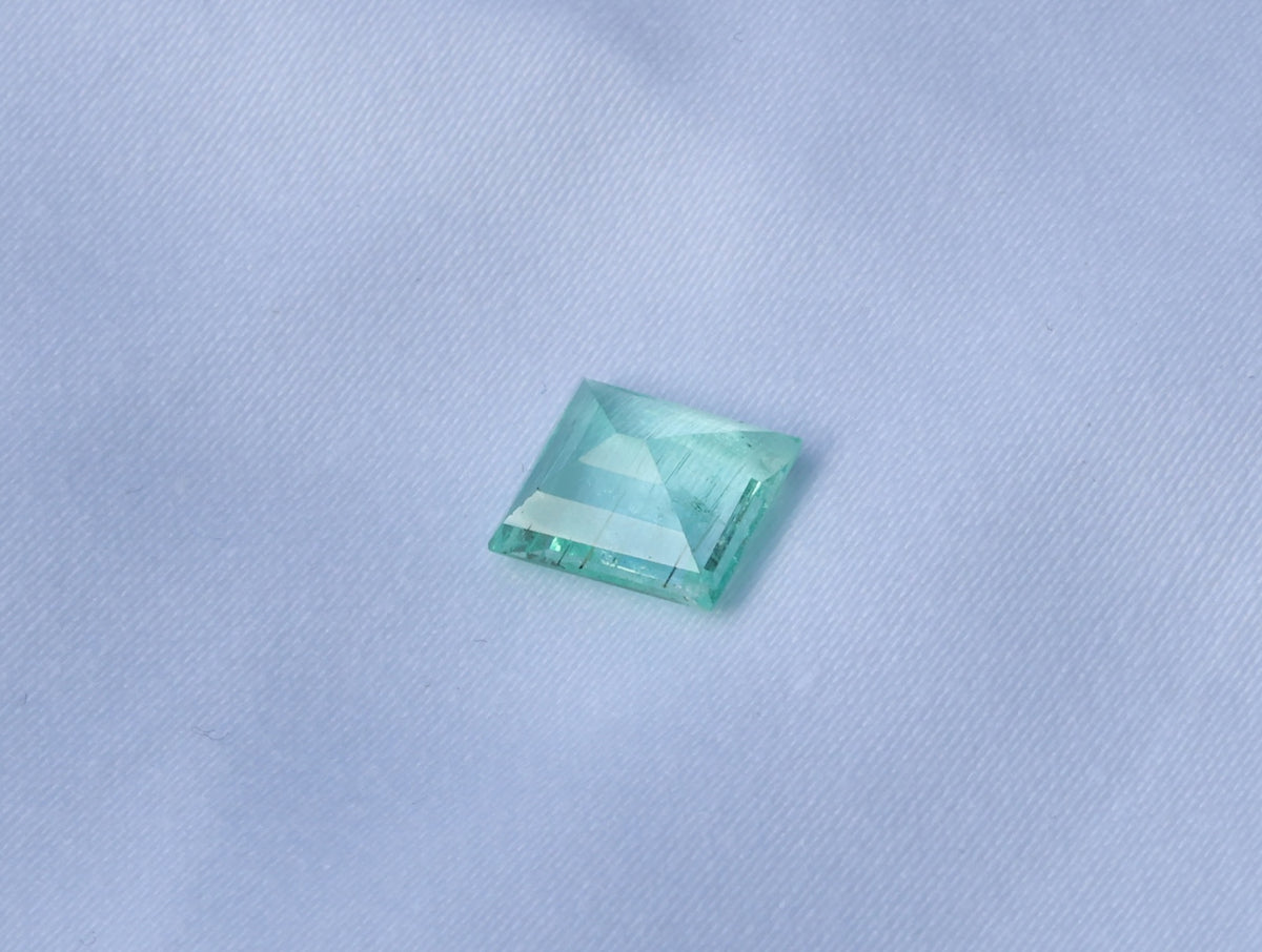 Natural Emerald (Russia, 4.7 ct) – Loose Gemstone