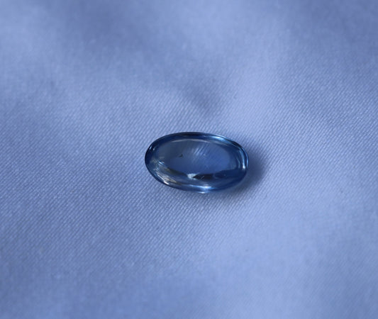 Natürlicher blauer Saphir, unbehandelt (Cabochon, 5.12 ct) – loser Edelstein