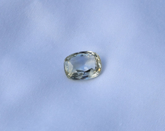 Natürlicher Saphir, unbehandelt (6.81 ct) – loser Edelstein