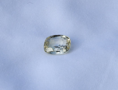 Natürlicher Saphir, unbehandelt (6.81 ct) – loser Edelstein