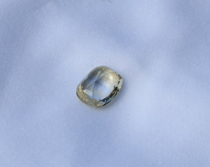 Natürlicher Saphir, unbehandelt (6.81 ct) – loser Edelstein