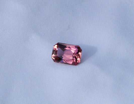 Natürlicher pinker Turmalin (4.35ct) – loser Edelstein