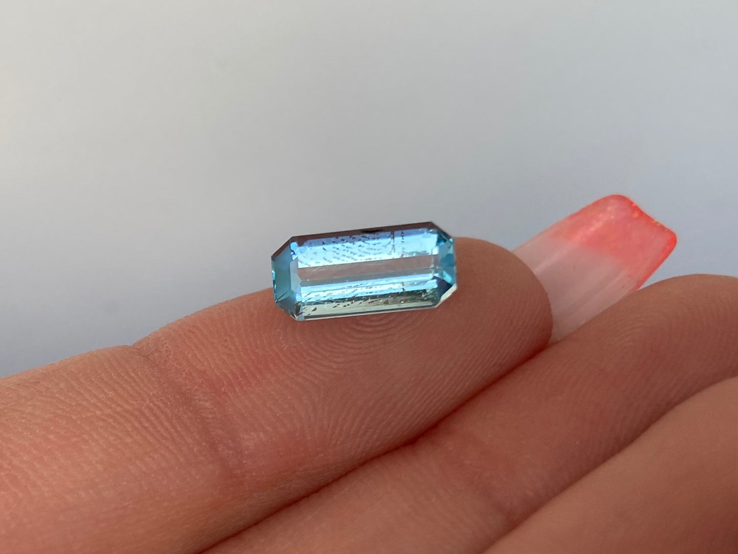 Natürlicher blauer Aquamarin (Baguette Schliff, 1.47 ct) – loser Edelstein