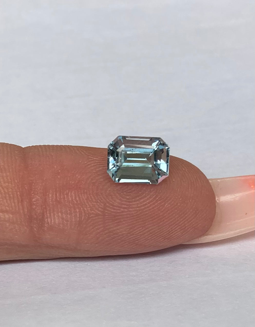 Natural blue aquamarine (1.39 ct) – loose gemstone