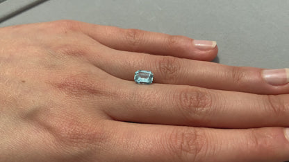 Natürlicher blauer Aquamarin (1.30 ct) – loser Edelstein
